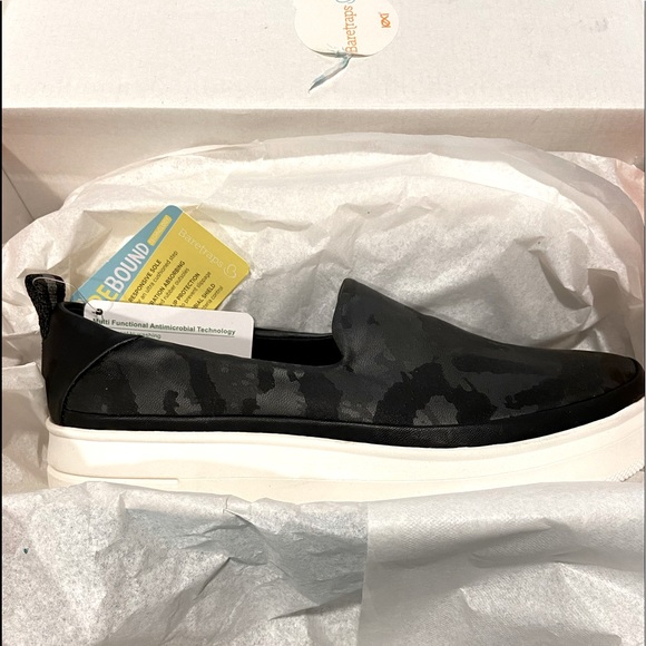 (NIB) Baretraps Women Nevin Black Camo Platform Slip On Sneakers. Sz. 7.5 - Picture 6 of 7